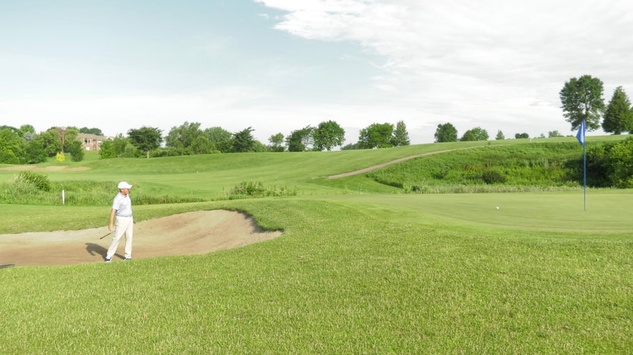 How to Hit Good Greenside Bunker Shots